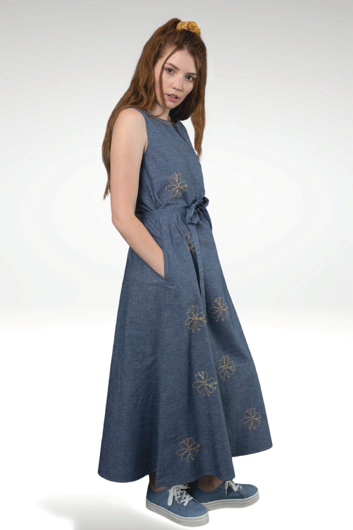 ESHE EMBROIDERED CHAMBRAY DRESS - zohaonline