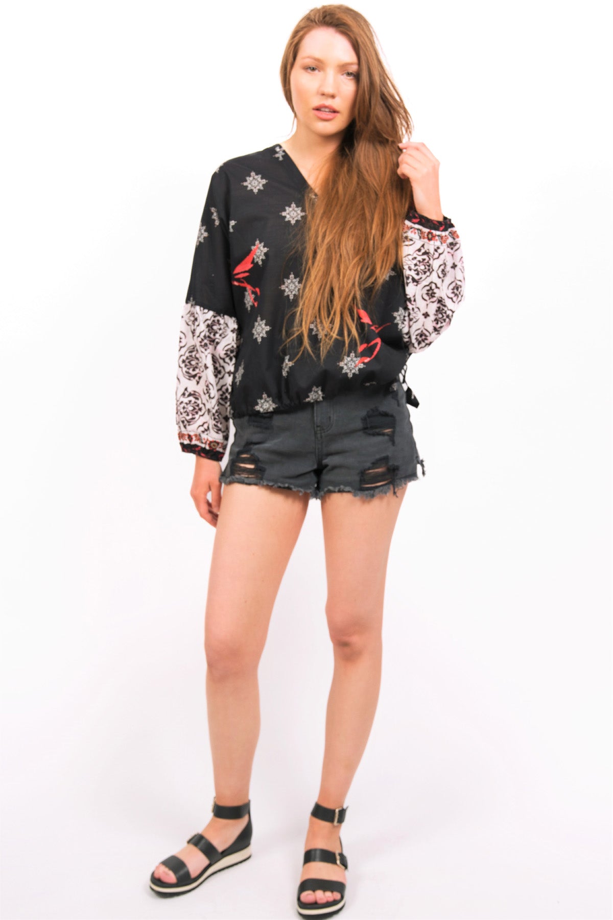 ORA PRINTED COTTON TOP - Zoha online- BLACK & WHITE PRINTED TOP WORN WITH SHORTS AND SANDALS